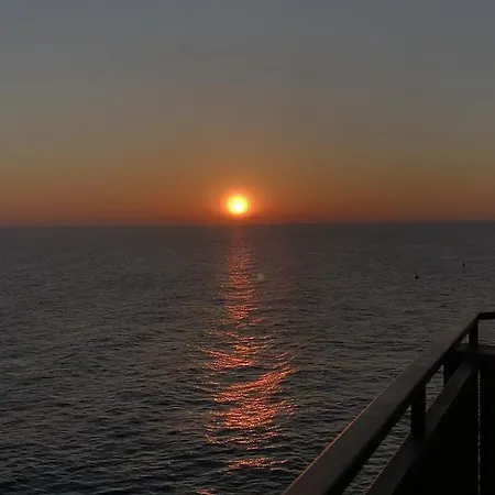 Movida ホステル *