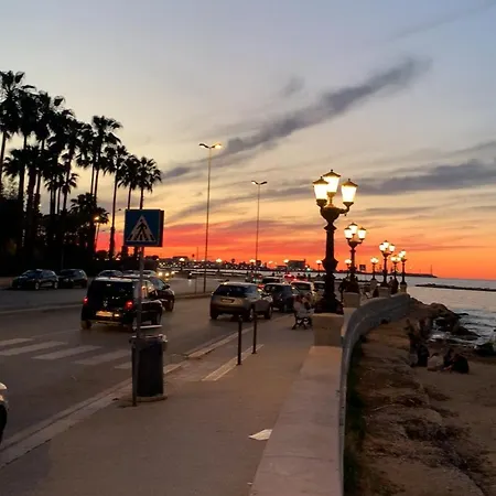 ホステル Movida バーリ